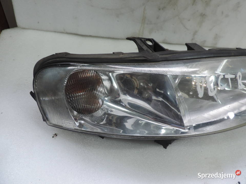 OPEL VECTRA B FL LAMPA PRAWA PRZEDNIA