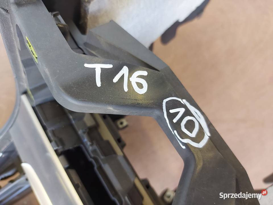 VW PASSAT 20 TDI 13r tunel środkowy podłokietnik Kielce