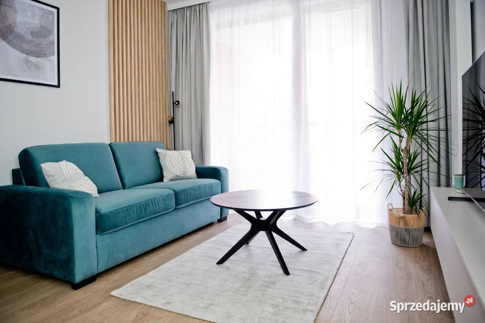 3 pokoje z miejscem parkingowymzwierzęta mile balkon Gdańsk