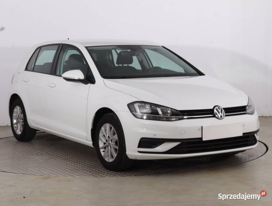 VW Golf 10 TSI sprzedam