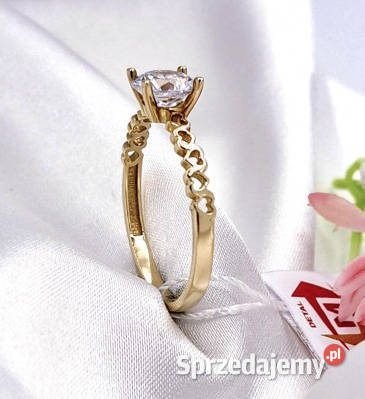 Pierścionek r23 Złoty pr333 z jednym kamieniem Poznań sprzedam