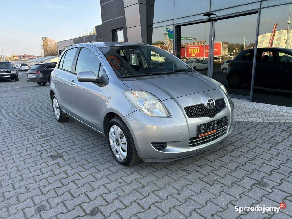 Toyota Yaris klimatyzacja benzynka manual garażowany Żory