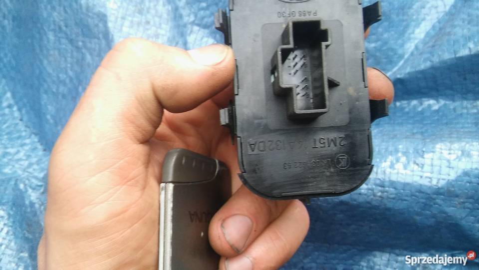 Focus mk1 Panel przełącznik szyb 2M5T14A132DA panele sterowania, przełączniki Strzelce Krajeńskie