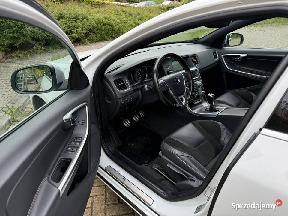 Volvo S60 20 benzyna Rdesign T3 II 2010 152000km S60 śląskie