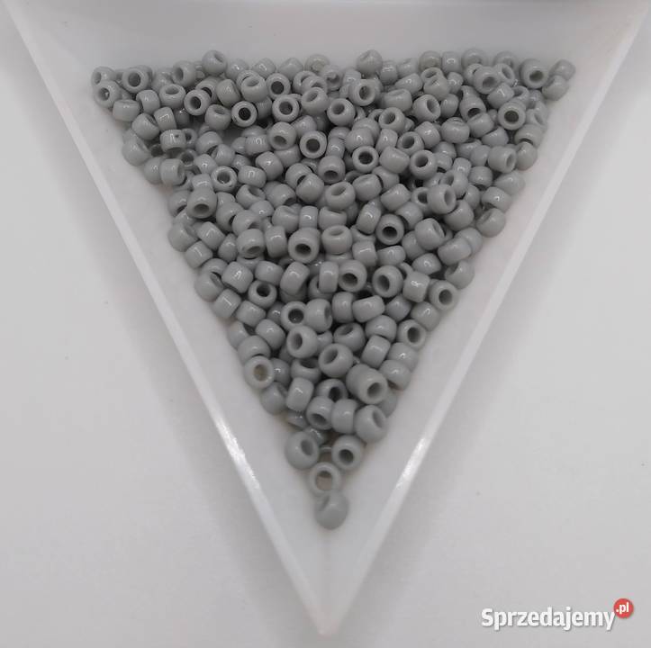 TOHO Round Opaque Gray 8/0-53