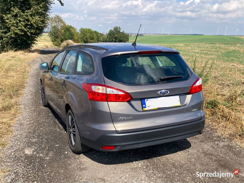 Ford Focus benzyna kombi mały przebieg kurtyny powietrzne Racibórz