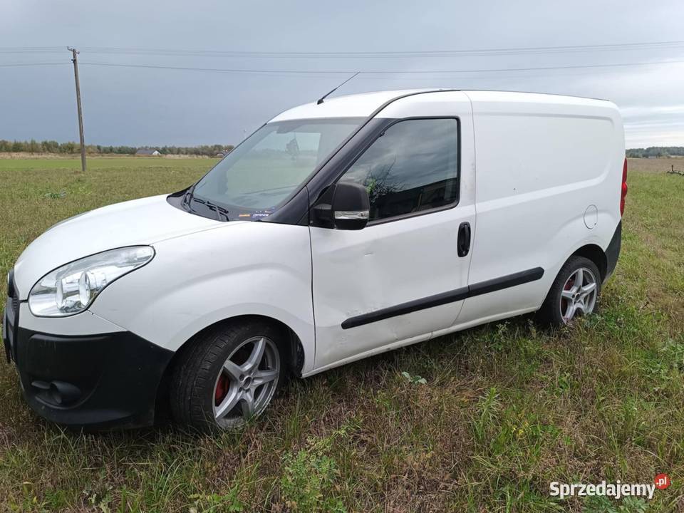 Fiat Doblo 13MultiJet biały Puławy sprzedam