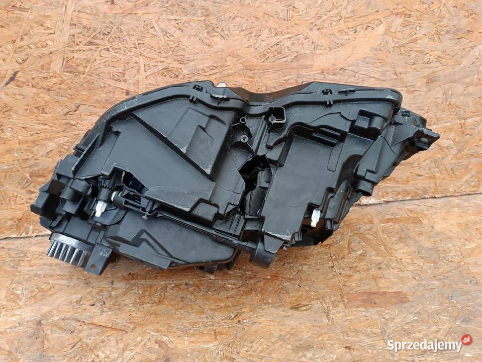 LAMPA PRAWY PRZÓD EU LED 31468901 VOLVO V90 S90 Nowy Tomyśl