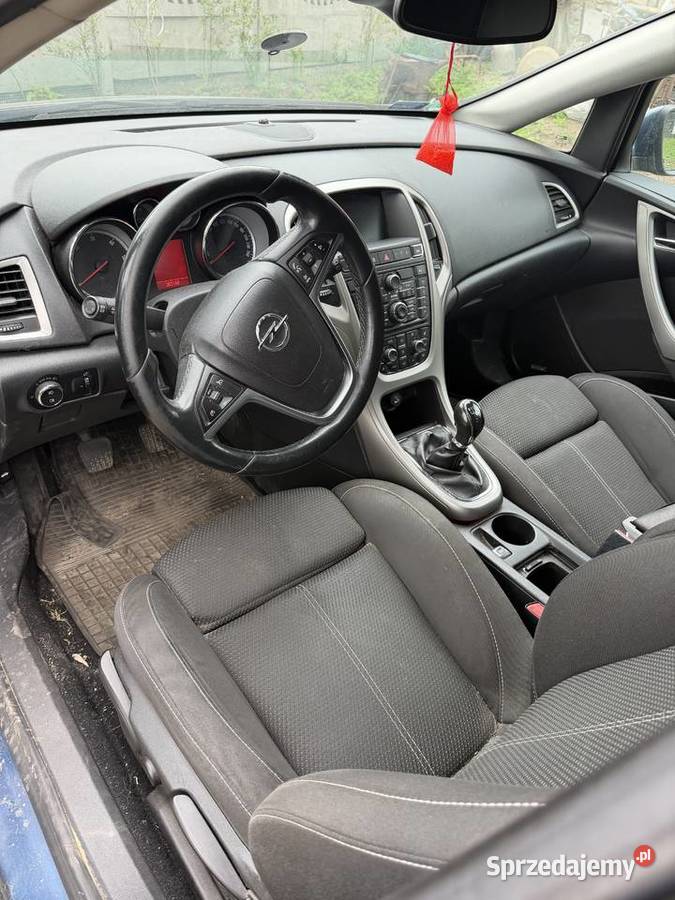 Opel Astra J sport 17 Lutomiersk