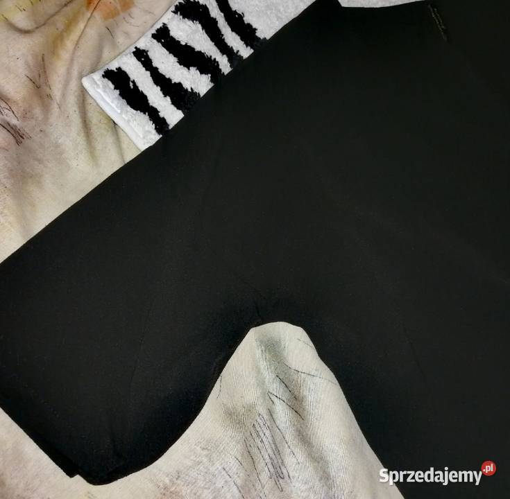 STRADIVARIUS bluzka materiał strukturalny sprzedam