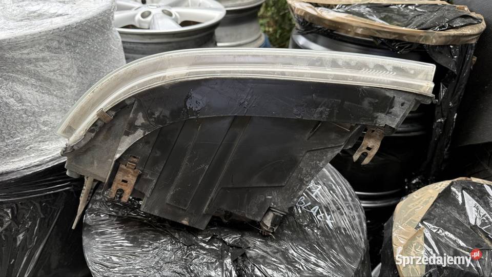 Ford Galaxy lampa xenon prawy prawa przód Radom