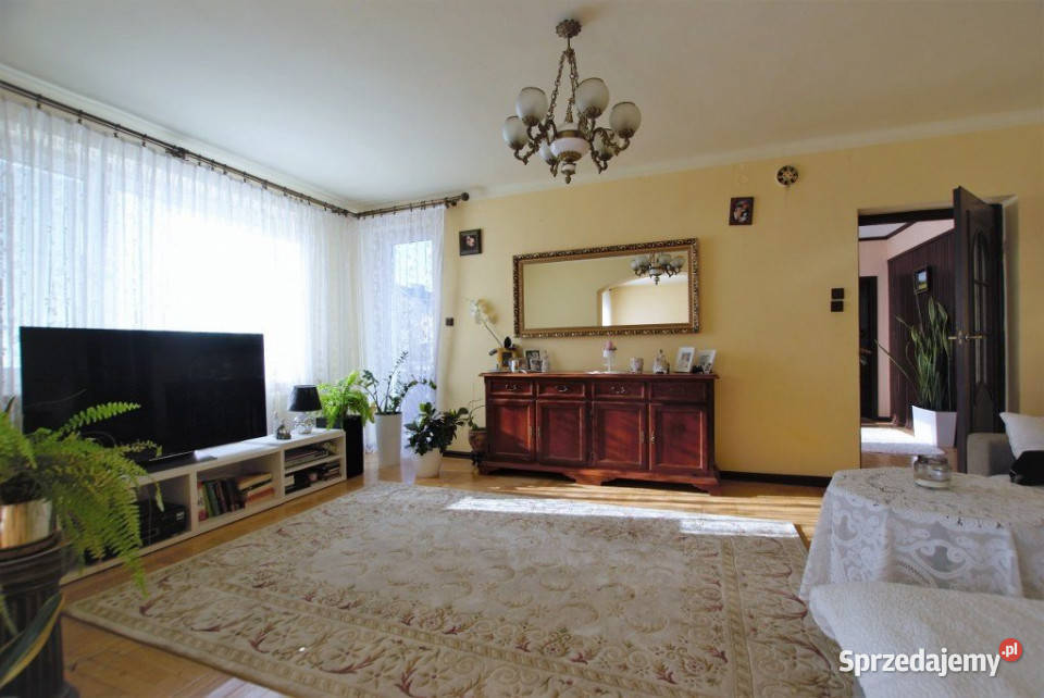 sprzedaży domu wolnostojącego 300m2 Kielce mieszkalny