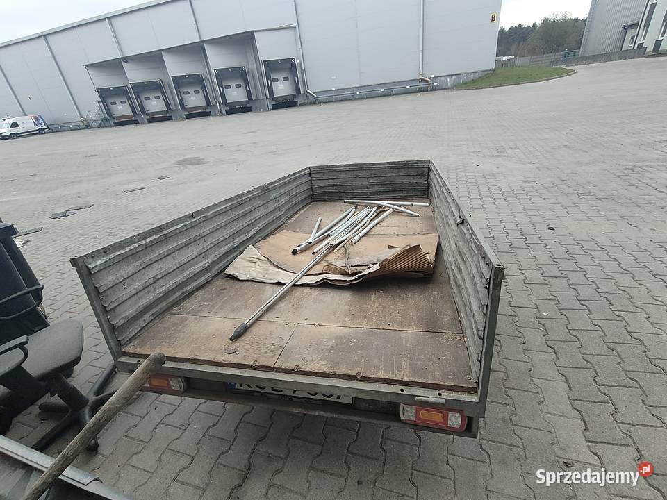 Syndyk sprzeda naczepa jednoosiowa Jasieniec
