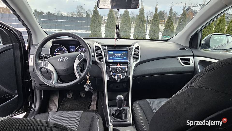 Hyundai i30 super stan bezwypadkowymały przebieg Radomsko sprzedam