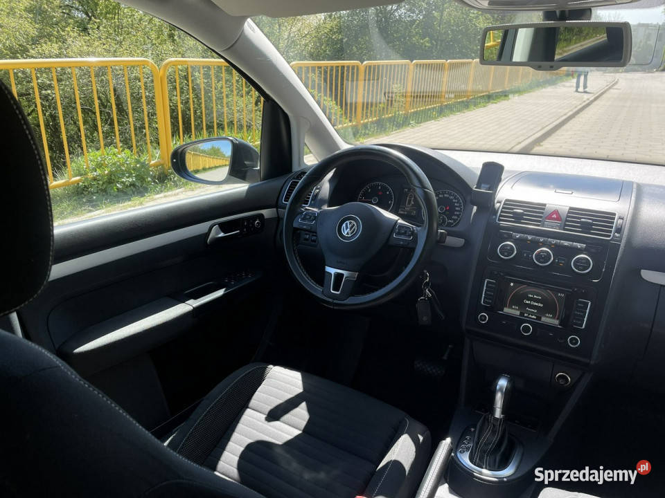 Volkswagen Touran Volkswagen Touran 16TDI 2014 grafitowy