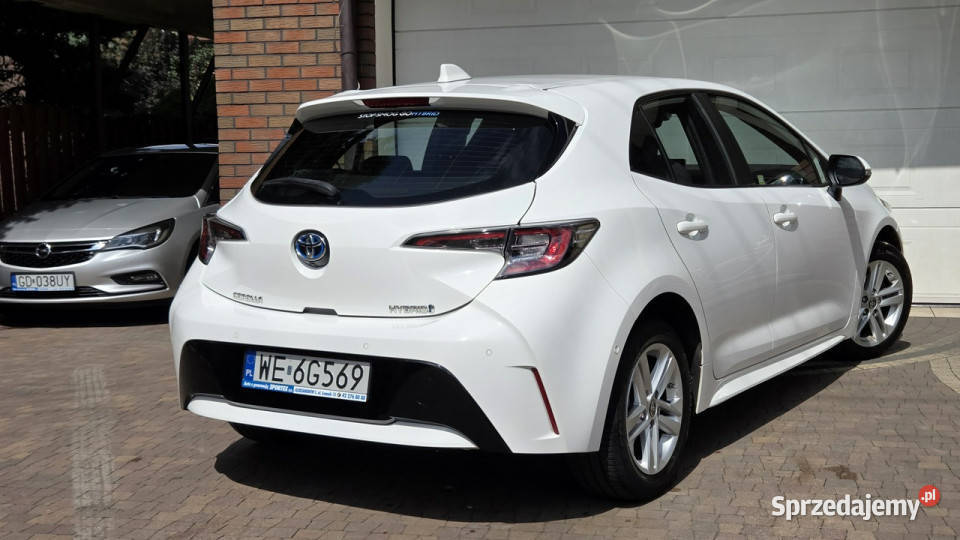 Toyota Corolla 18 122 Hybrid COMFORTTECH Salon I biały
