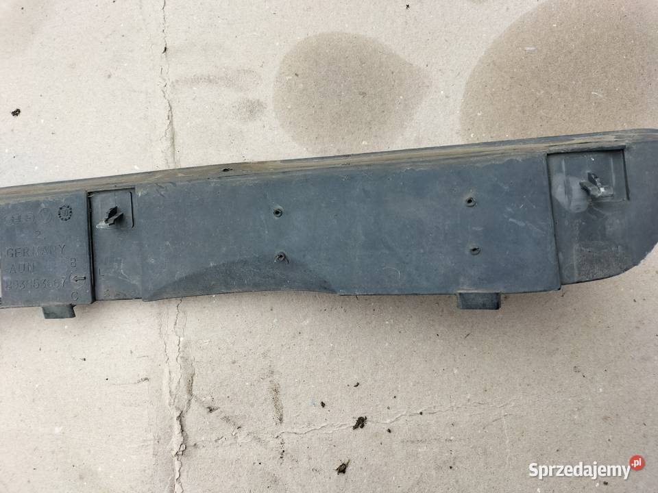 AUDI 80 B3 80B3 ŚRODKOWA KRATKA ZDERZAKA PRZÓD Kamień-Kolonia sprzedam