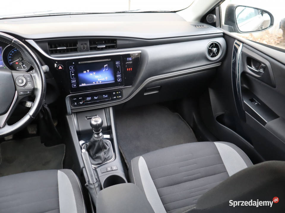 Toyota Auris 16 D4D sprzedam