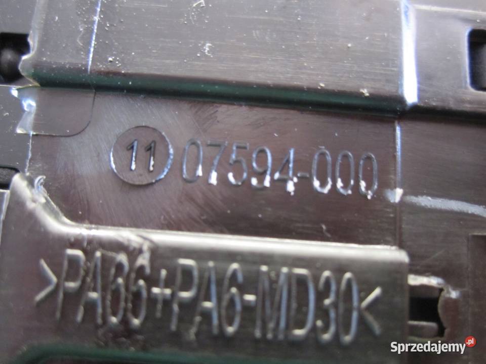 OPEL MERIVA B 12r kratka nawiewu środek 13262802 Kielce sprzedam