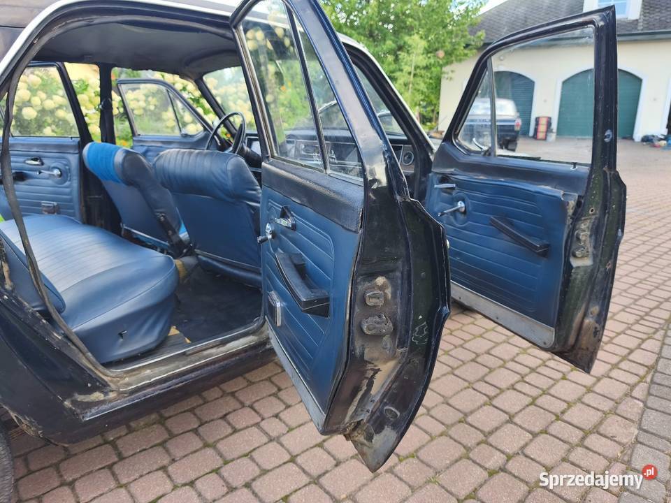 Wołga GAZ 24 II seria 1984 Góra Kalwaria