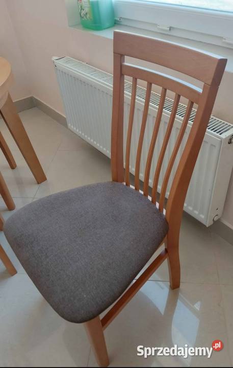 Stół drewniany z 4 krzesłami 74cm Janki sprzedam