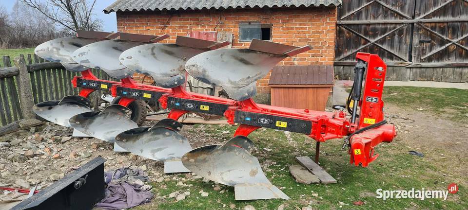 Pług 4 skibowy obrotowy GregoireBesson Nowe Sławno