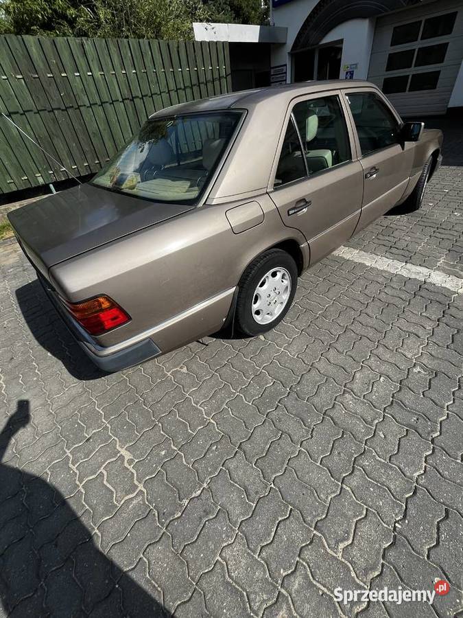 mercedes 400E 42V8 uszkodzony