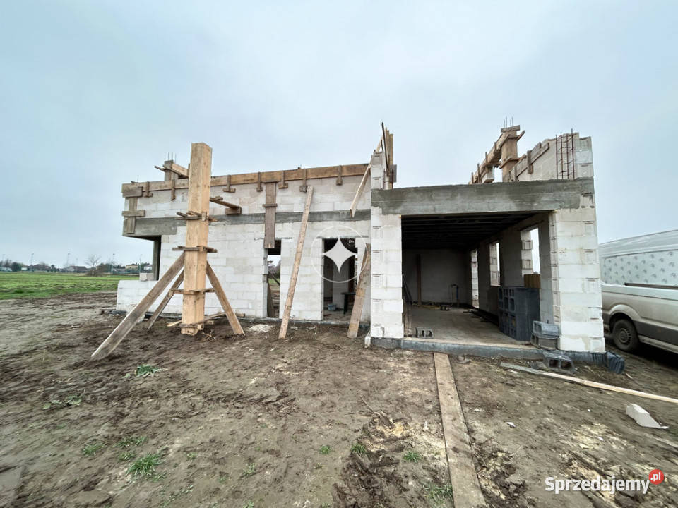 Tu zaczyna się Twoja przyszłość Dom w Żurawkach Łaszczów