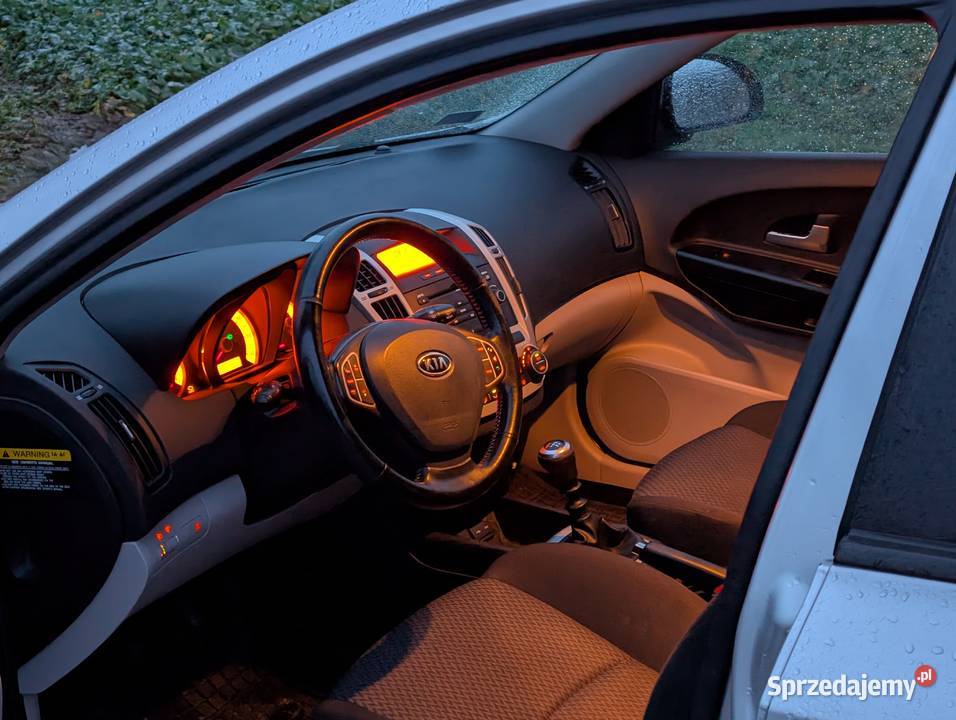 Kia Ceed 14 Benzyna Rozrząd Zawory 1k temu OC i Piotrków Trybunalski