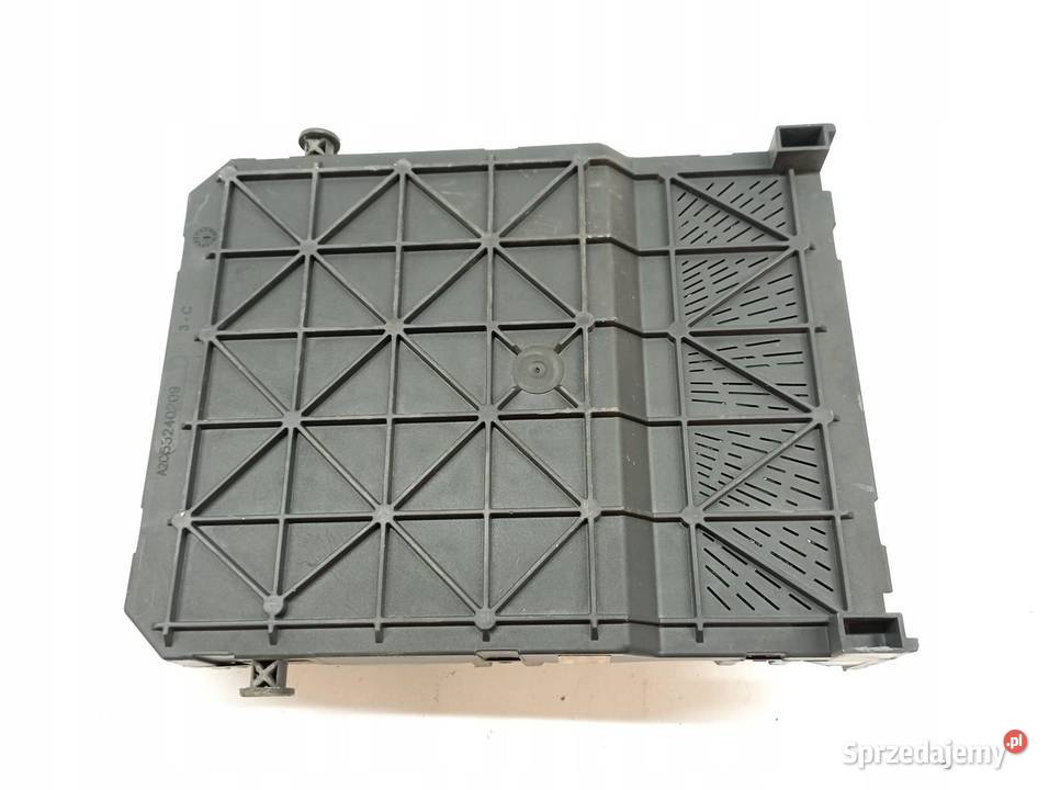 SKRZYNKA BSI 9657999880 E03 Peugeot Partner I osobowe