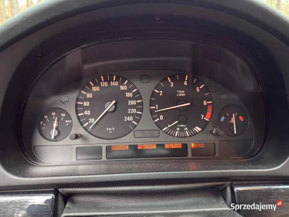 BMW E39 523i 170 AUTOMAT 1997r 2494cm3 Warszawa