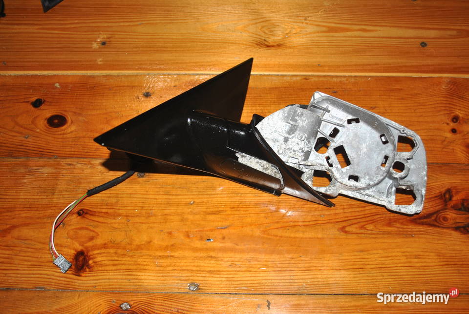 Podstawa lusterka prawego BMW E60 E61 E63 E64 Poręba