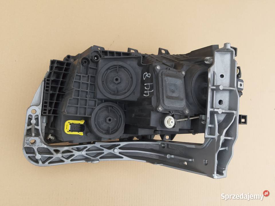 SCANIA R S REFLEKTOR PRAWY LAMPA 2655843 Trzciel