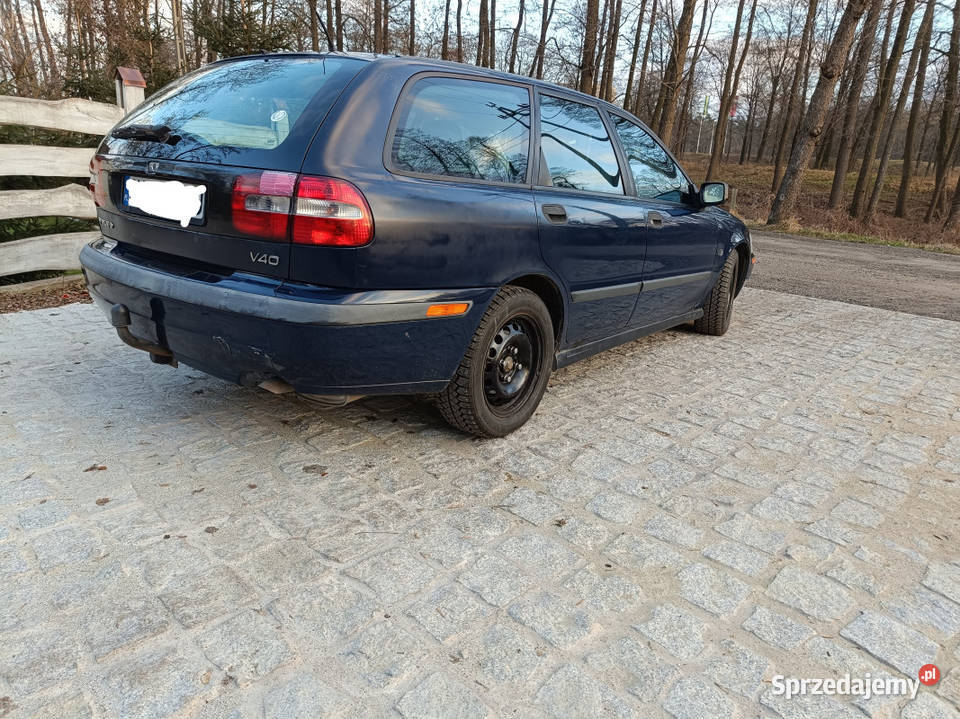 2002 Volvo v40 19 diesel 1 właściciel w Polsce