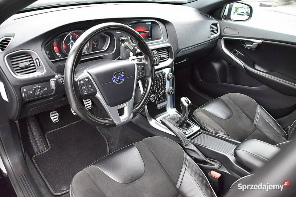 Volvo V40 20D2 120 RDesign Xenon Alcantara Led 2000cm3 mazowieckie Nowe Kucice