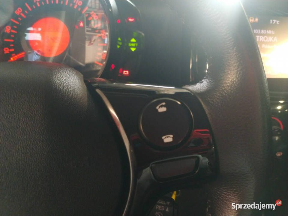 Peugeot 108 10 VTI 70 More Niski przebieg Stan ABS Łódź