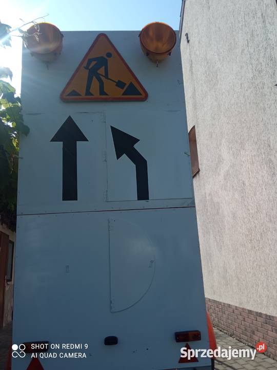 Przyczepa sygnalizacyjna ostrzegawcza świetlna Pokój sprzedam