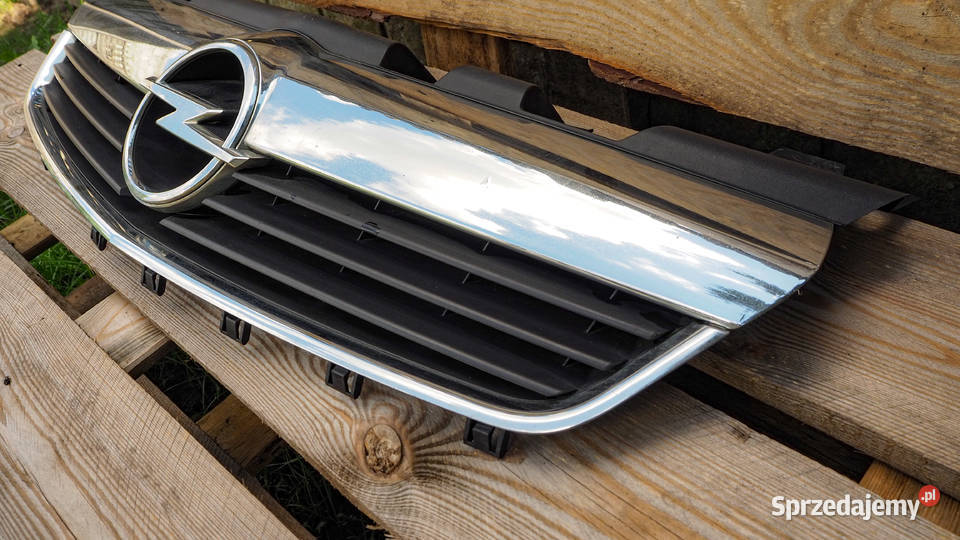 Dostępne ręki części do Opel Zafira 2010r Części montażowe Grodzisk Wielkopolski