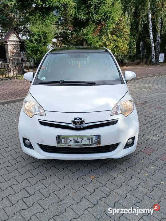 Toyota Verso S 14 D4D Panorama Nawi Kamera Warszawa