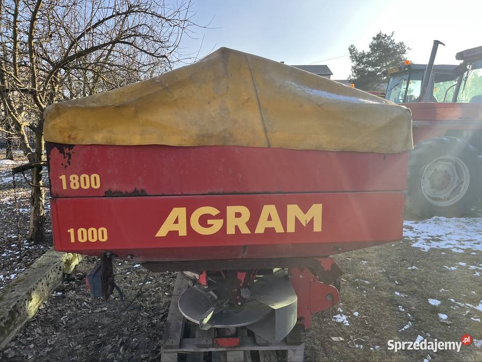 Rozsiewacz Agram 1800litrów Zbuczyn