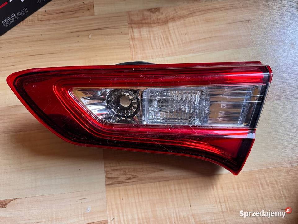 Lampa prawy tył w klapę Yaris III POLIFT 1420 Brzesko sprzedam