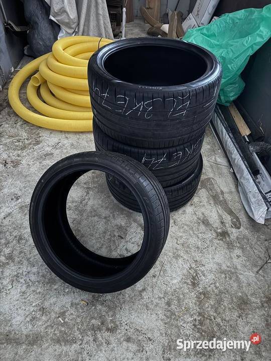 Komplet Opon do elektryka Firelli Porsche Taycan Samochodowe Świecie