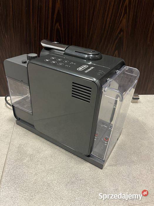 Ekspres DeLONGHI EN560B Nespresso