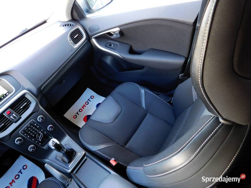 Volvo V40 Momentum Bezwypadkowy Zamość