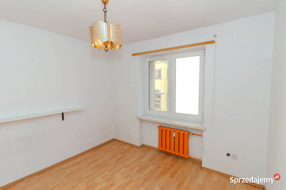 23 pokoje 2 piętro 672m2 Siennieńska blok