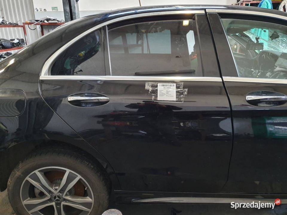 DRZWI PRAWE TYŁ MERCEDES C W205 4MATIC 197 Lipno