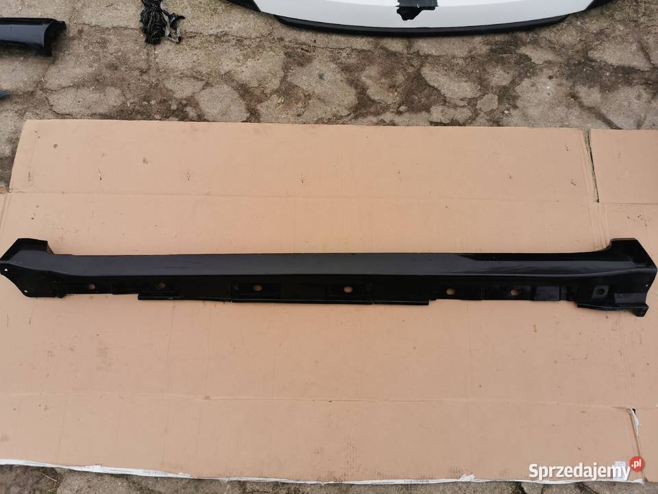 Listwa progowa lewa toyota Avensis t27 Karoseria Międzychód