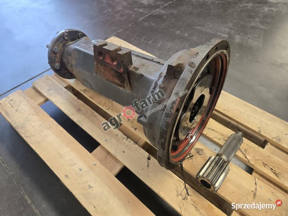 Zwolnica tylna lewa Renault Ares 546 540 550 Byków