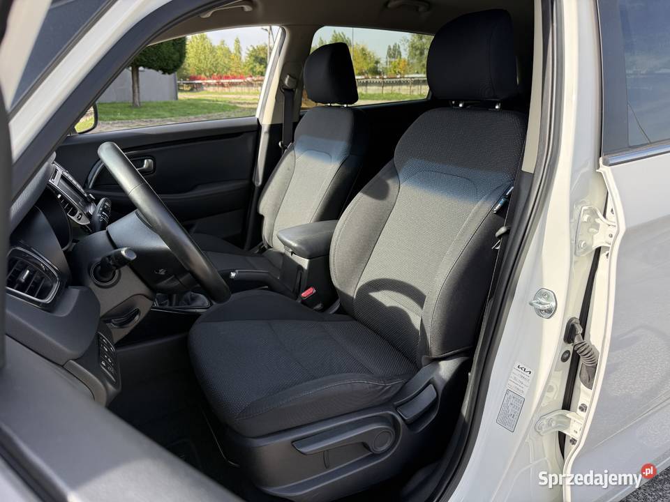 Kia Carens 16 BENZYNA Klimatronik Nawigacja wielkopolskie Konin