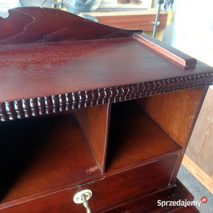Orzechowe Biurko Sekretarzyk Biedermeier Antyki, Sztuka, Kolekcje Suchorzew sprzedam